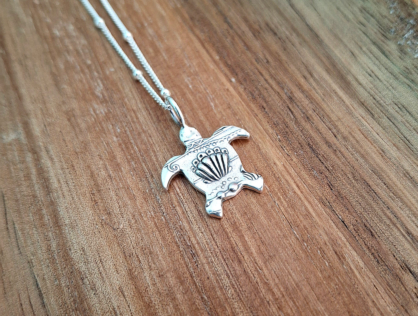 Silver Turtle Charm Necklace with Shell Pattern