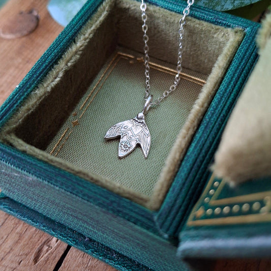 Handmade Mandala Snowdrop Silver Necklace