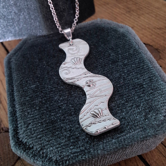 Handmade Wavy Seaside Pendant with Shell Pattern