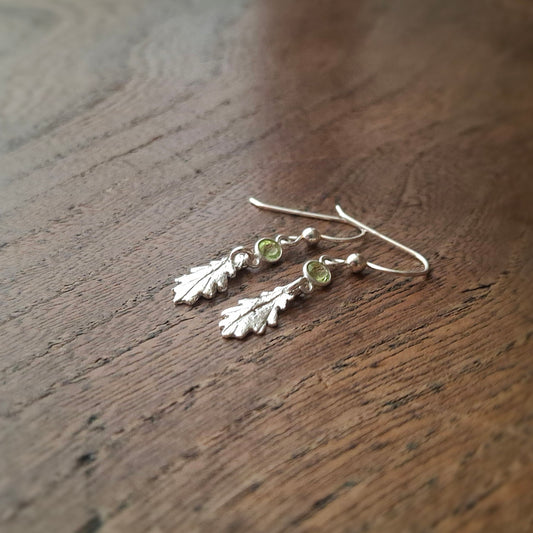 Organic Texture Silver Oak Leaves Earrings with Peridot