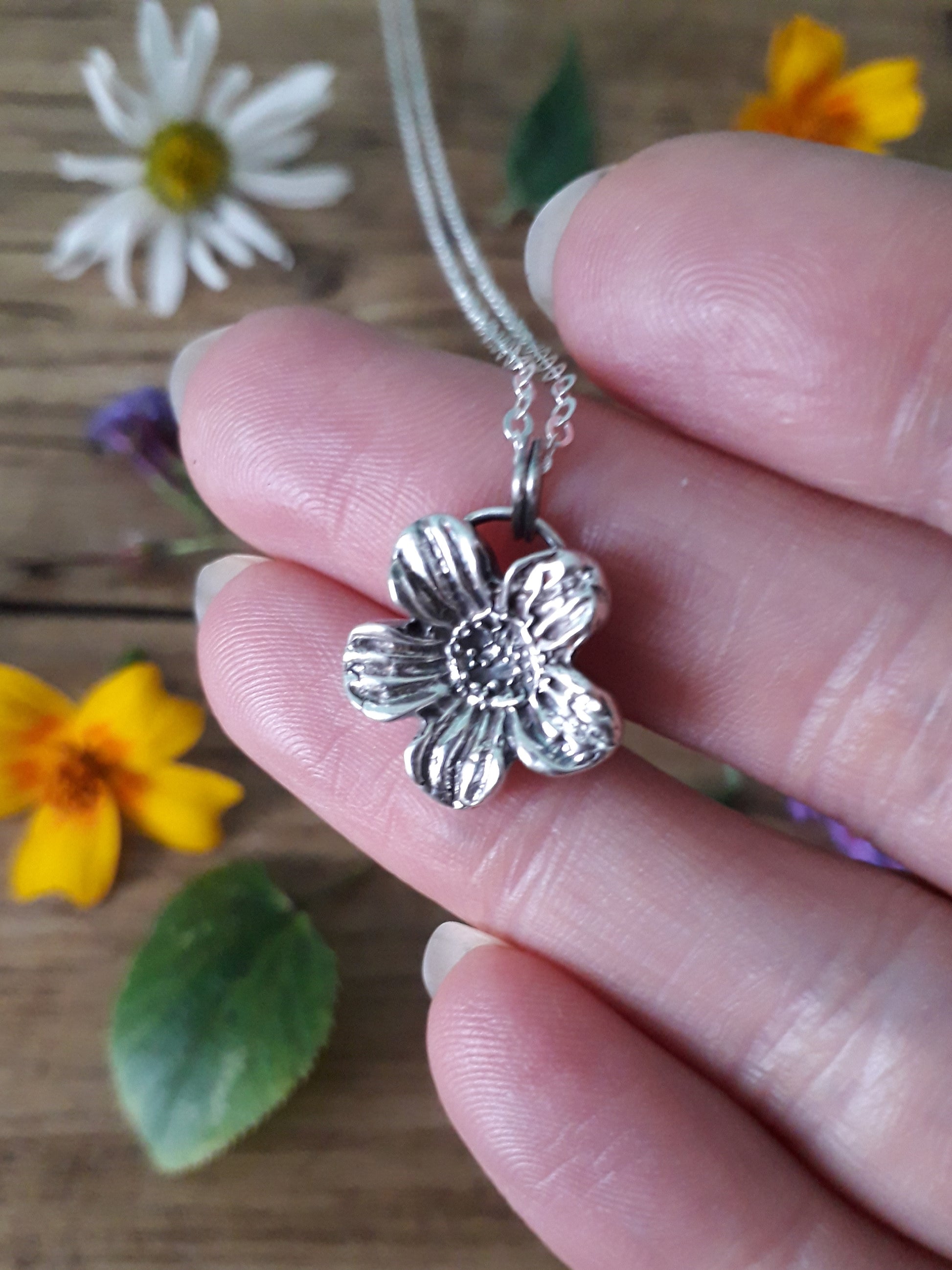 Summer Flower 1 Silver Necklace - Irmy Creations