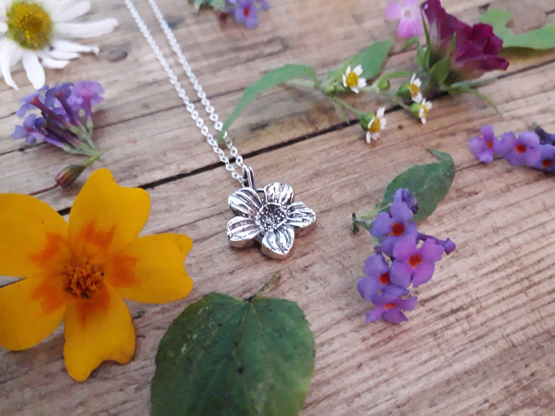 Summer Flower 1 Silver Necklace - Irmy Creations