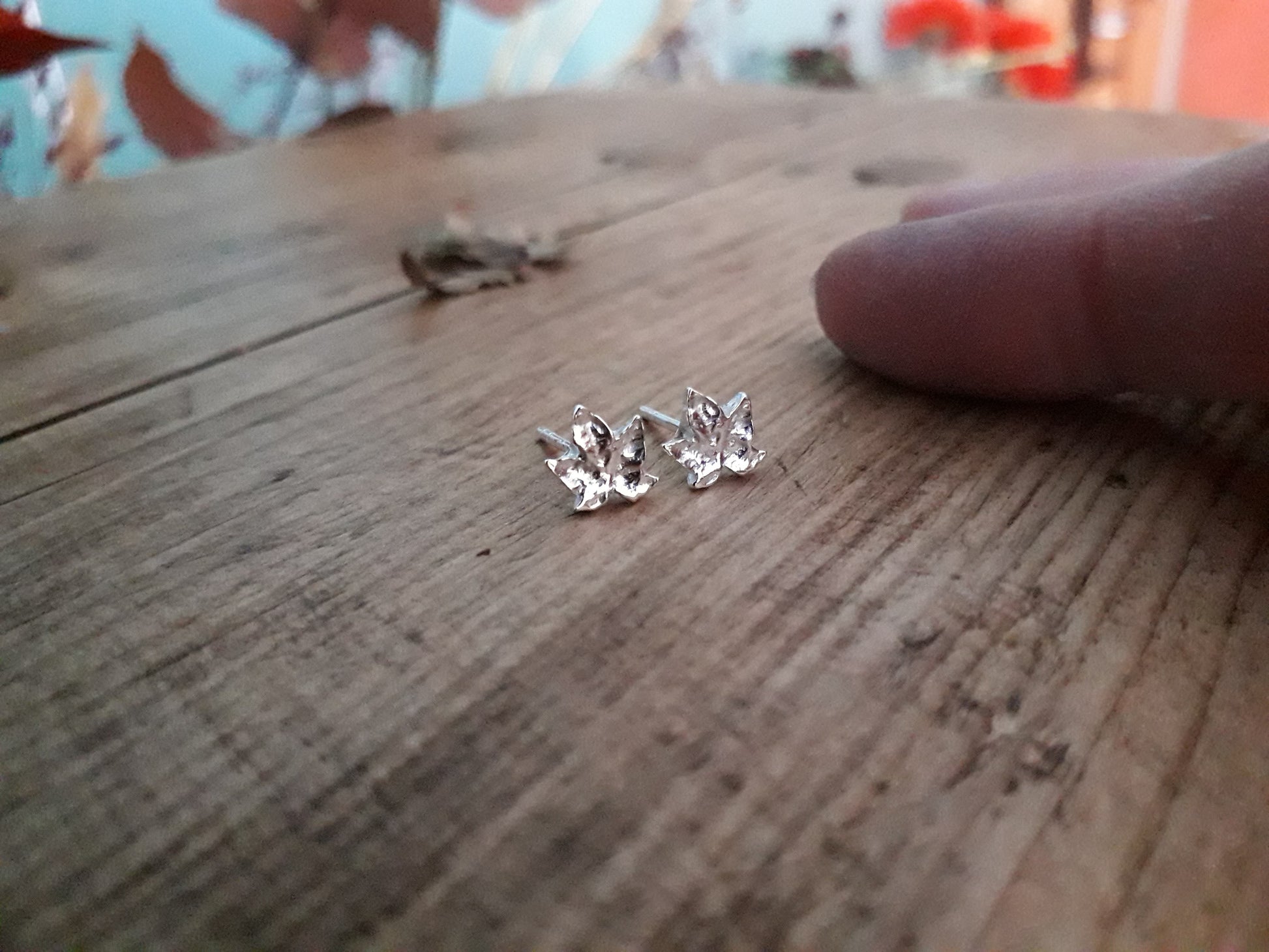 Sycamore Leaf Studs 7mm small woodland earrings - Irmy Creations