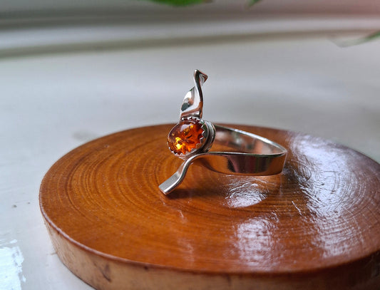 Wavy Silver Ring with Amber, UK size P½