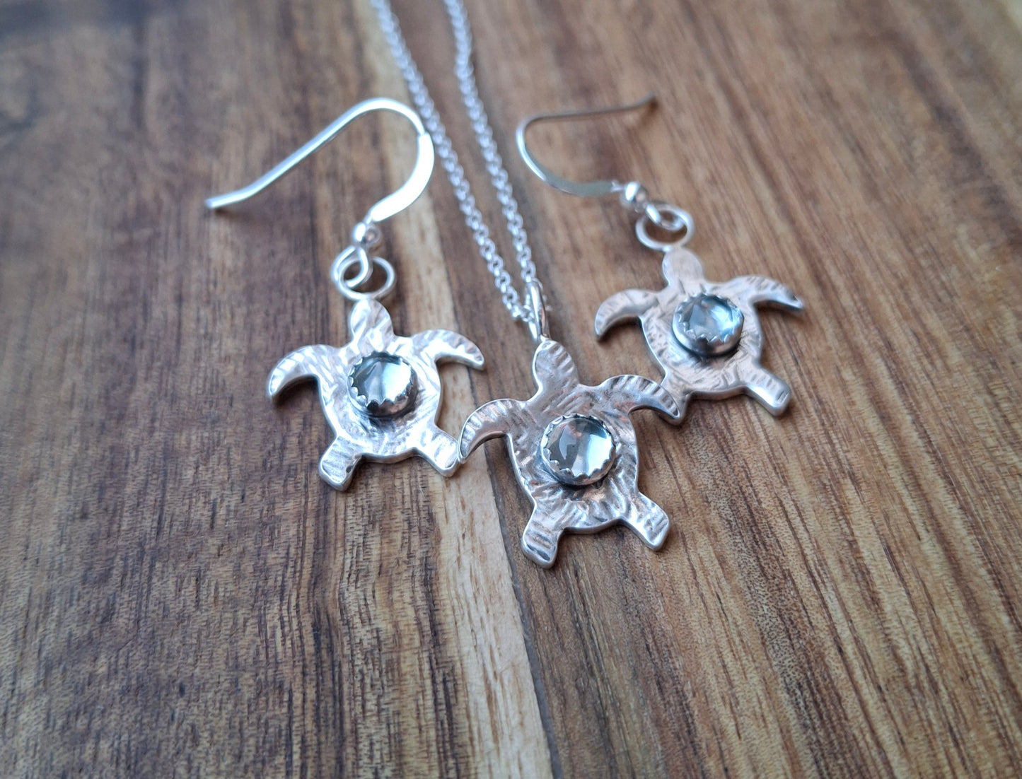 Turtle Charm Set with Aquamarine