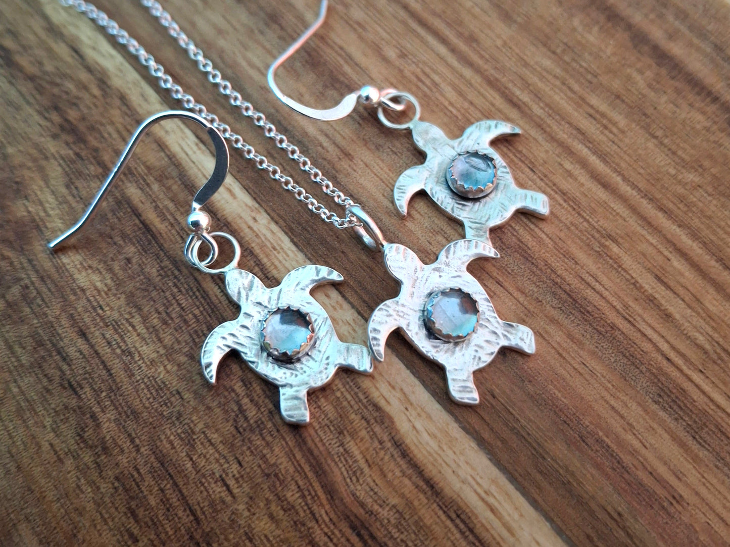 Turtle Charm Set with Aquamarine