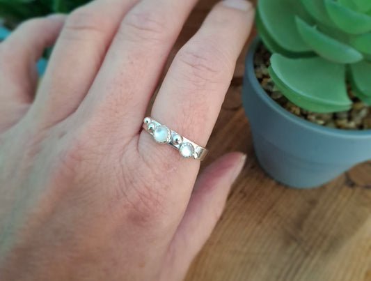 Seaside Mother of Pearl Ring, UK Size S½