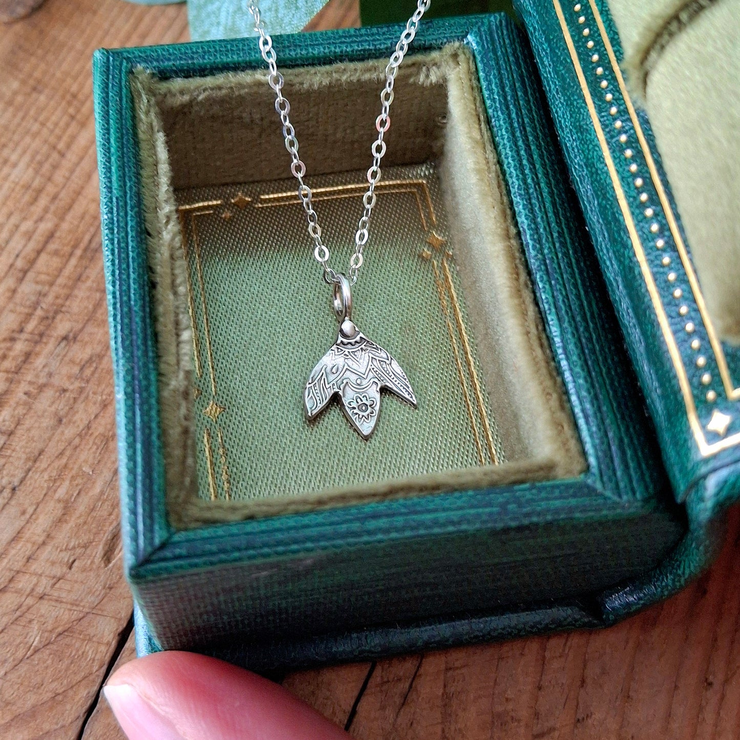 Handmade Mandala Snowdrop Silver Necklace