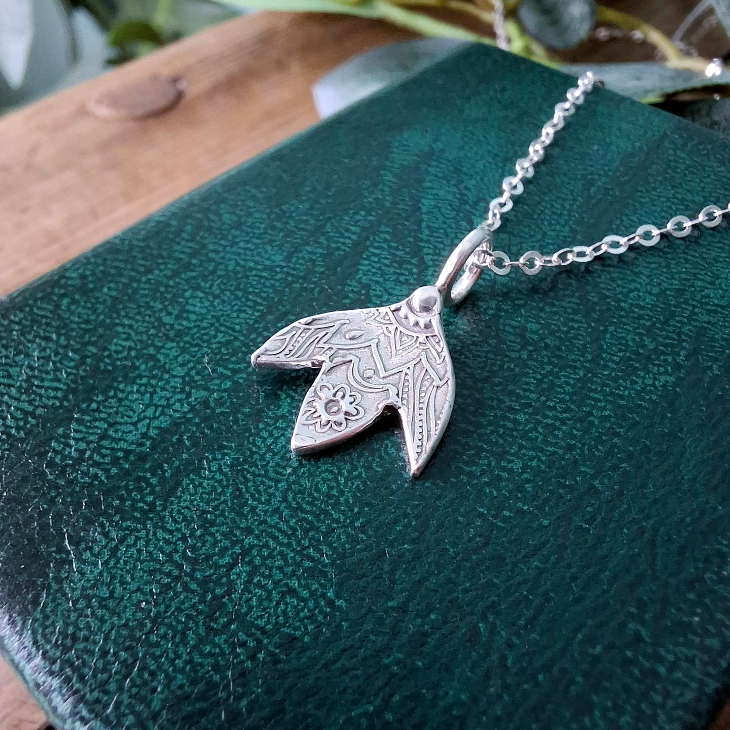 Handmade Mandala Snowdrop Silver Necklace