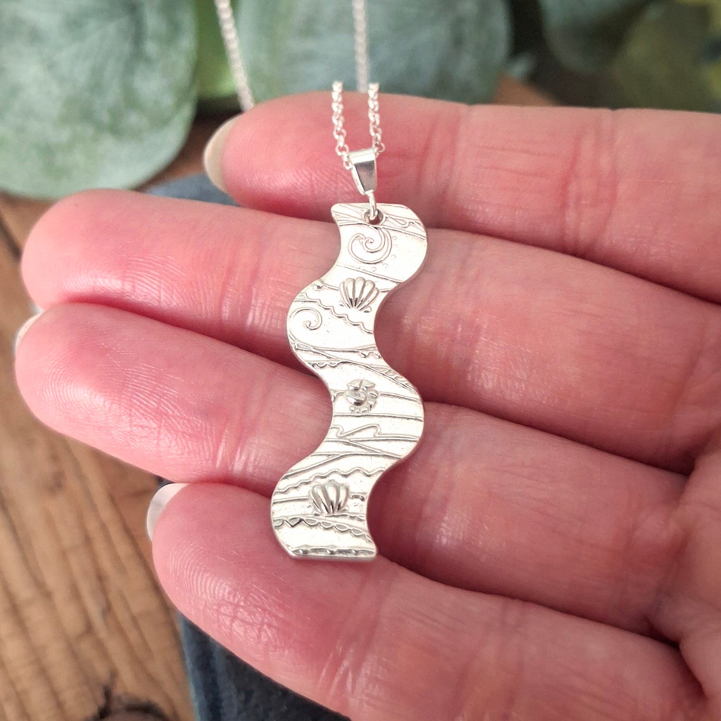 Handmade Wavy Seaside Pendant with Shell Pattern