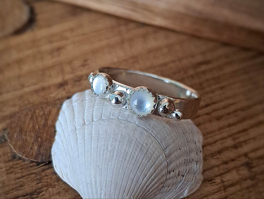Seaside Mother of Pearl Ring, UK Size S½