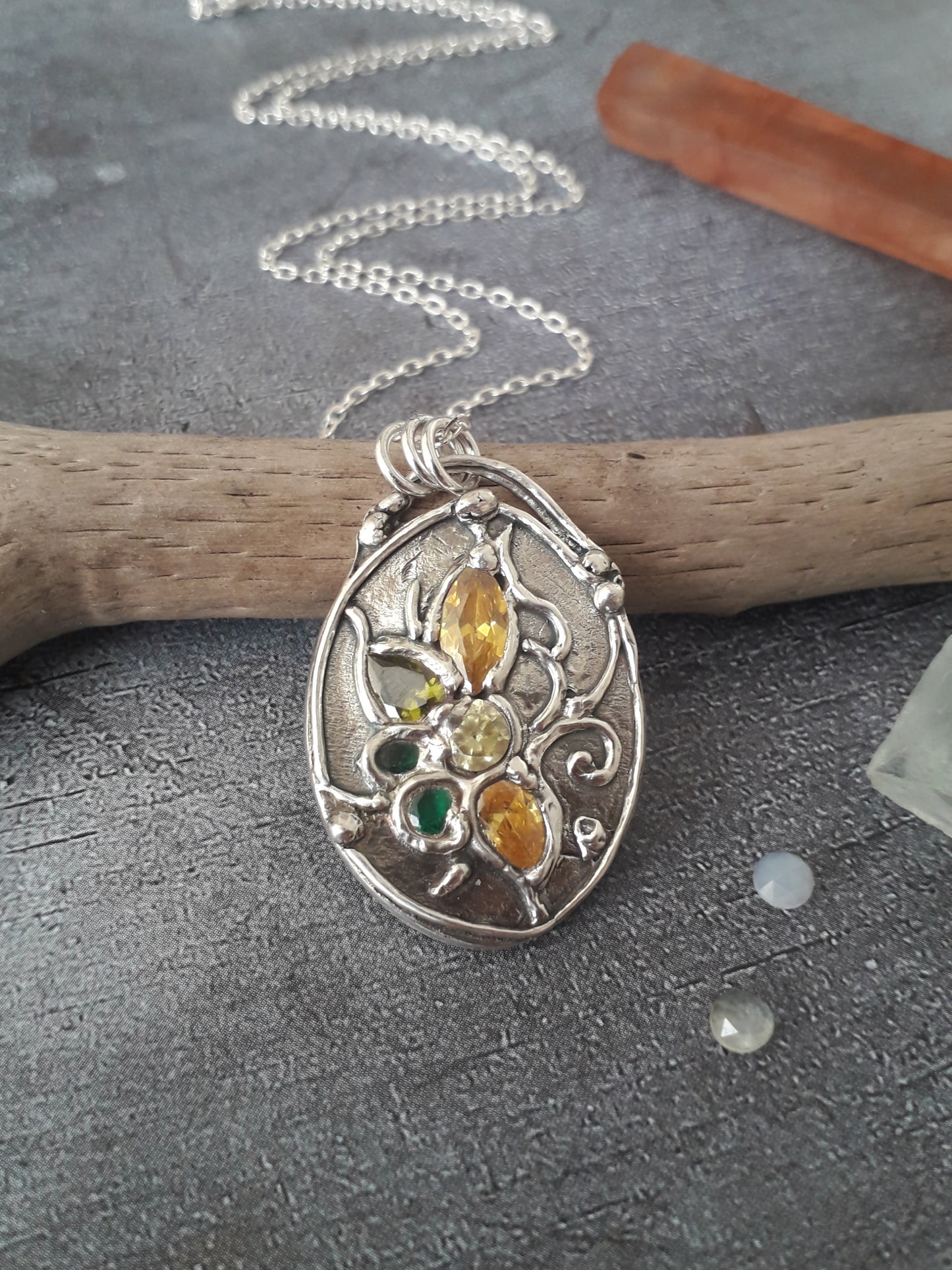 Flower Mandala Necklace with green and yellow gemstones - Irmy Creations